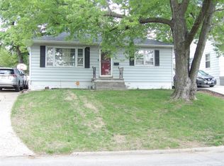 3201 57th St, Des Moines, IA 50310