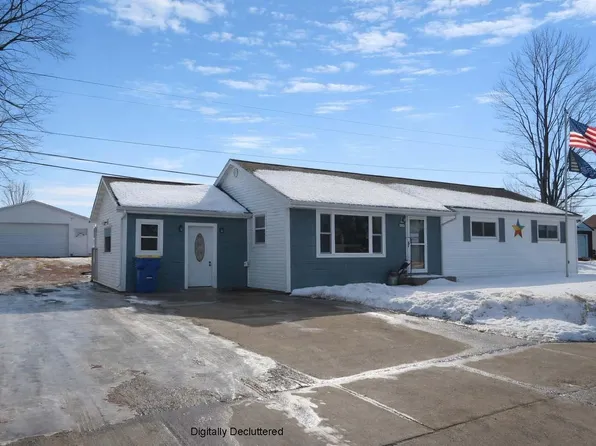 2517 W Main St, Merrill, WI 54452