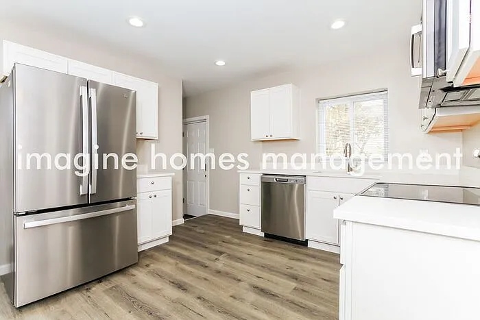 4963 Schroer Ave — Photo 5