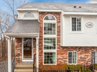 189 Tall Oaks Dr #A, Weymouth, MA 02188