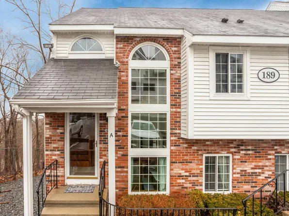 189 Tall Oaks Dr #A, Weymouth, MA 02188