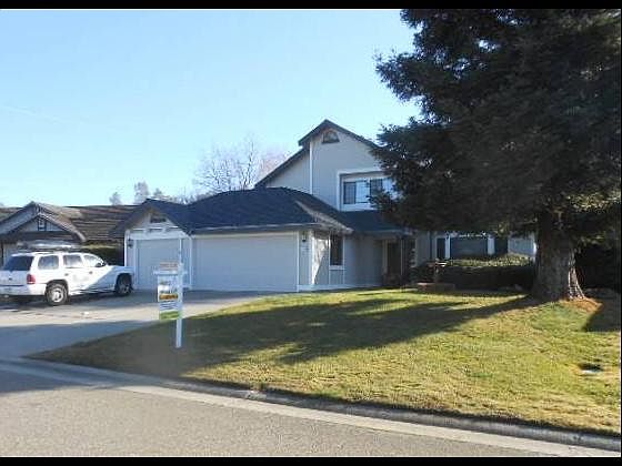 1st image of 2749 Deakin Pl