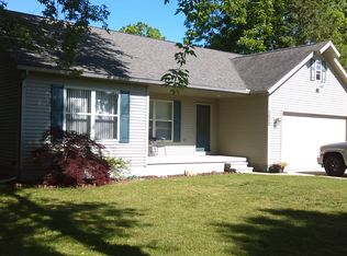 3652 Parker Rd, Fort Gratiot, MI 48059