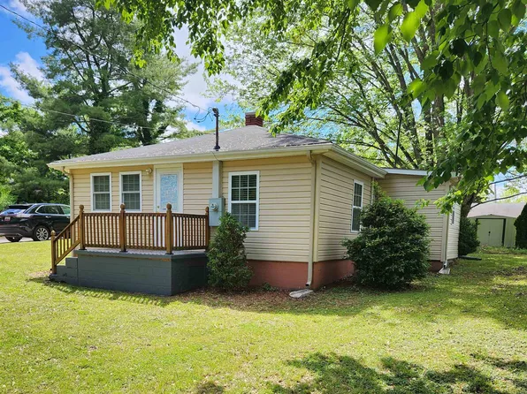 550 Agee St, Christiansburg, VA 24073