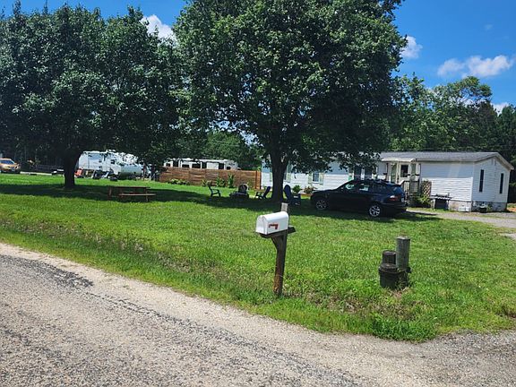 4th image of 9575 Glass Rd