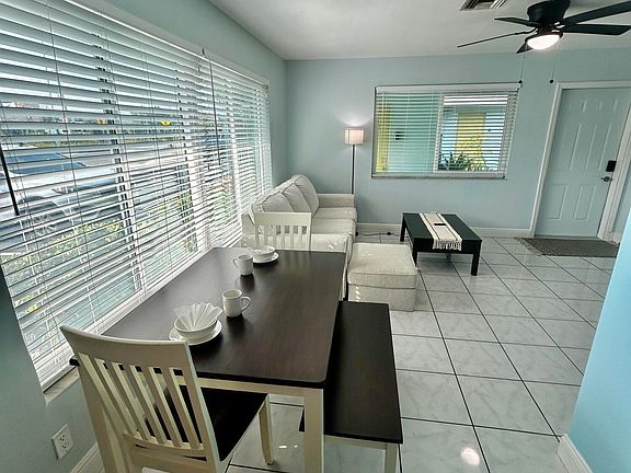 3rd image of 4421 Poinciana St #1