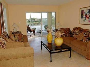 4th image of 10015 NW 46th St APT 206
