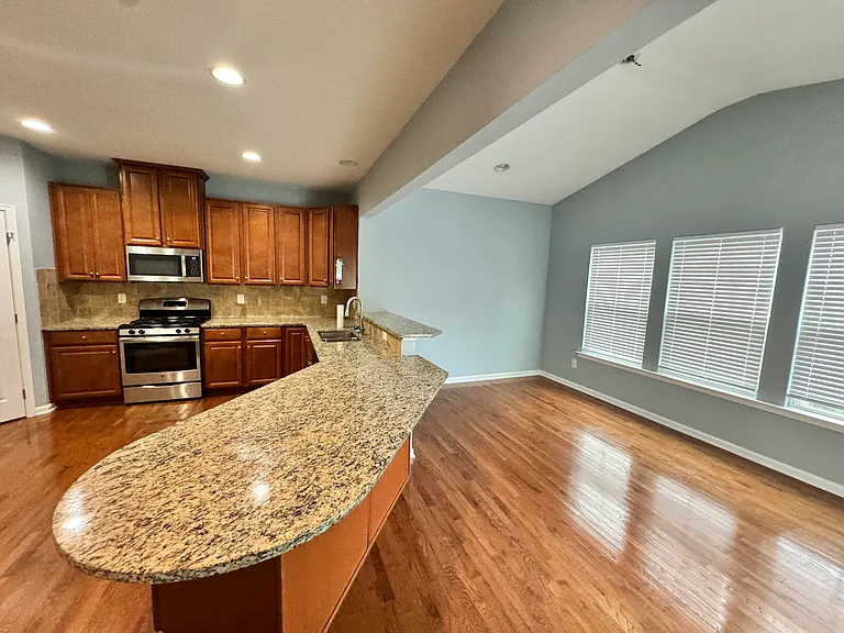 3004 Hunton Cottage Ln — Photo 13
