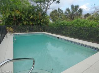 4898 Tahiti Ln, Naples, FL 34112