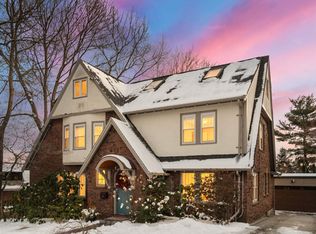 44 Shattuck Rd, Watertown, MA 02472
