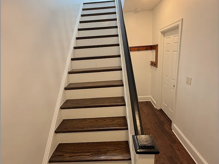 736 Pennington St #3 — Photo 3