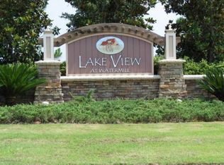 8365 Staplehurst Dr W, Jacksonville, FL 32244