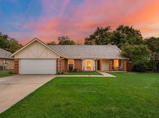 328 Cindy St S, Keller, TX 76248