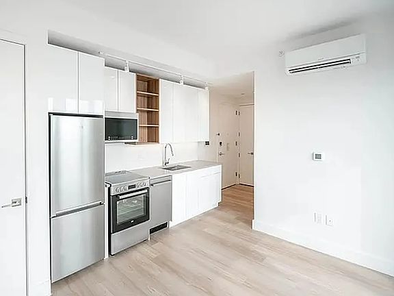 2nd image of 1457 Flatbush Ave
