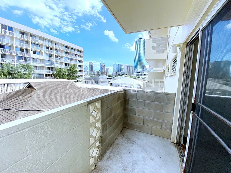 1703 Citron St — Photo 10
