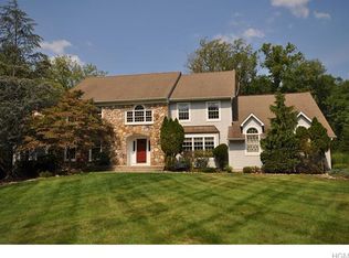 23 Golden Rd, Montebello, NY 10901