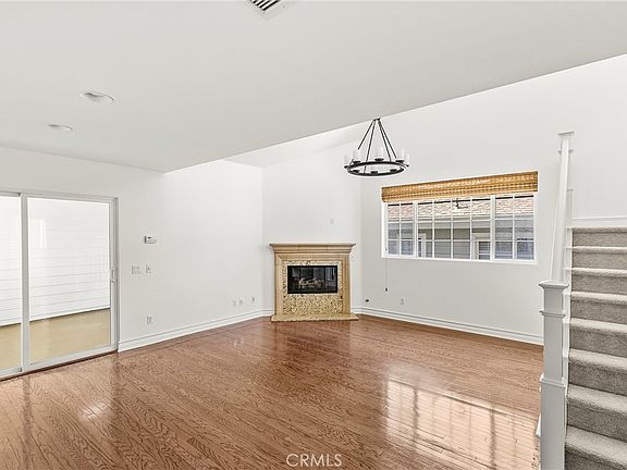 2nd image of 703 1/2 Poinsettia Ave