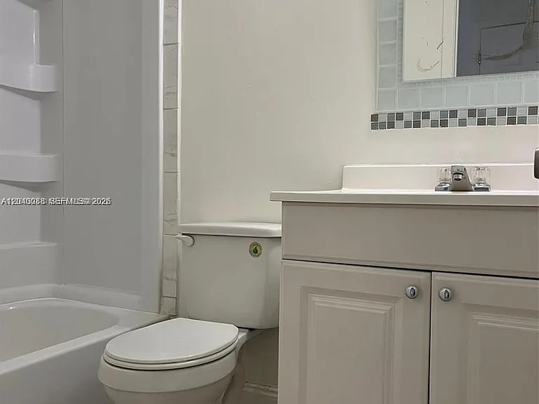 7321 Tam Oshanter Blvd — Photo 9