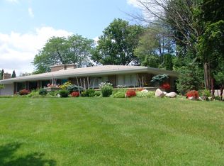 1035 Wren Ave SE, East Grand Rapids, MI