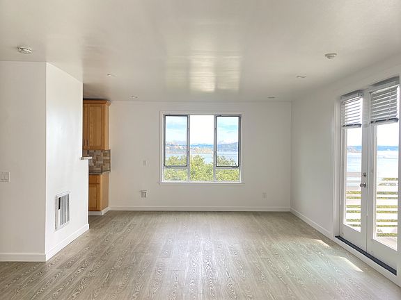 2nd image of 77 Bulkley Ave APT 19