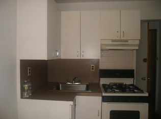 16209 Sanford Ave, Flushing, NY 11358