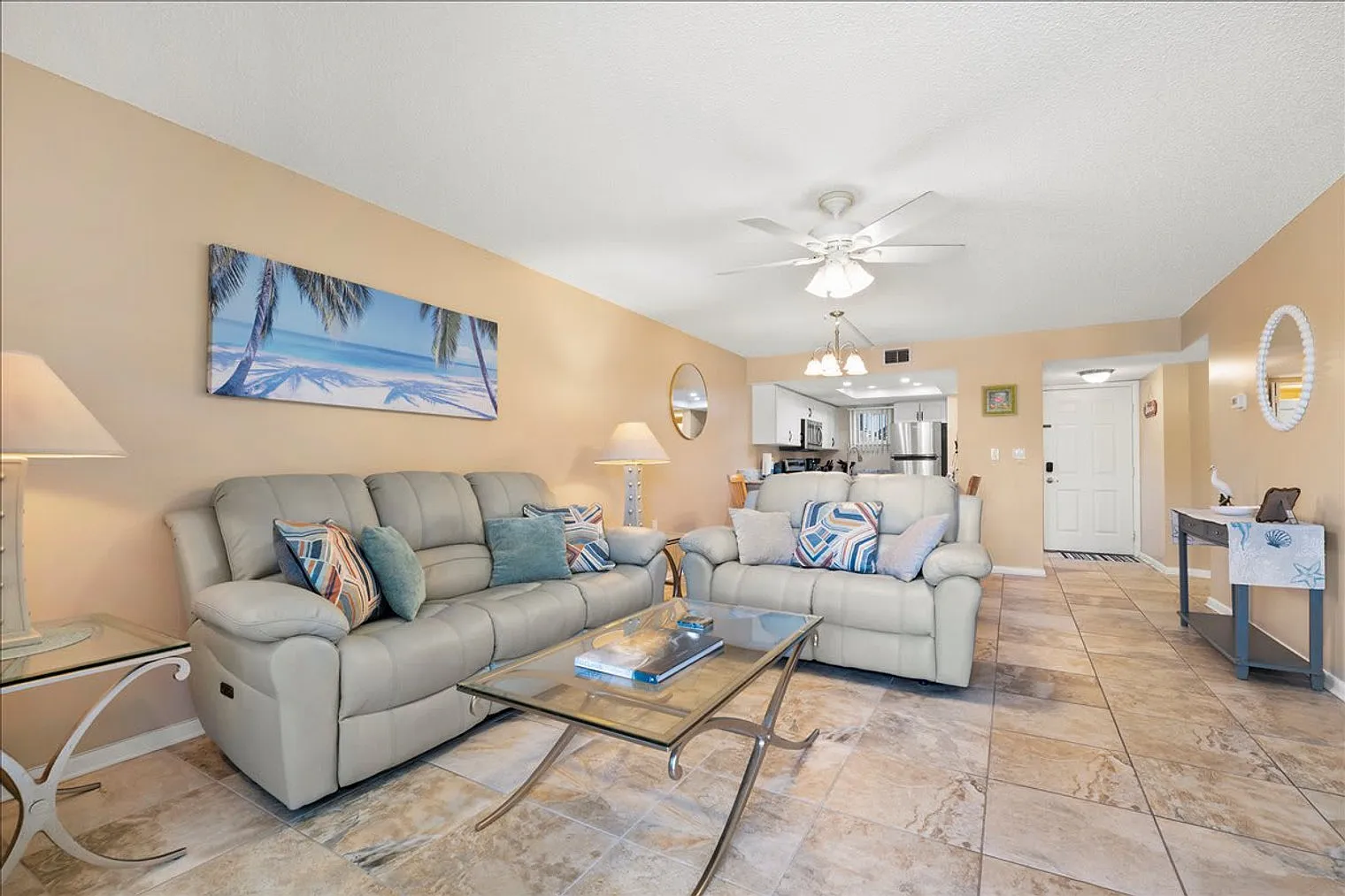 2 bed, 2.0 bath, 1033 sqft, $3,120 — Photo 1