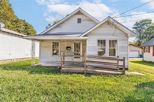 403 McKenna St Photo 1