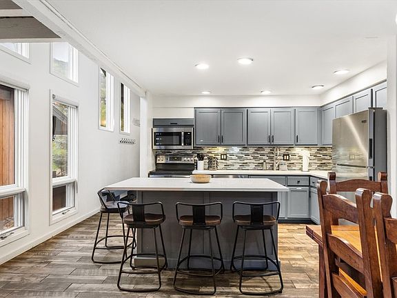 5th image of 2663 Apres Ski Way UNIT 6