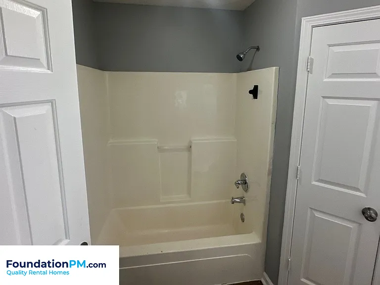 5407 Riverdale Rd — Photo 9