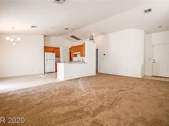 5th image of 6127 Magic Mesa St
