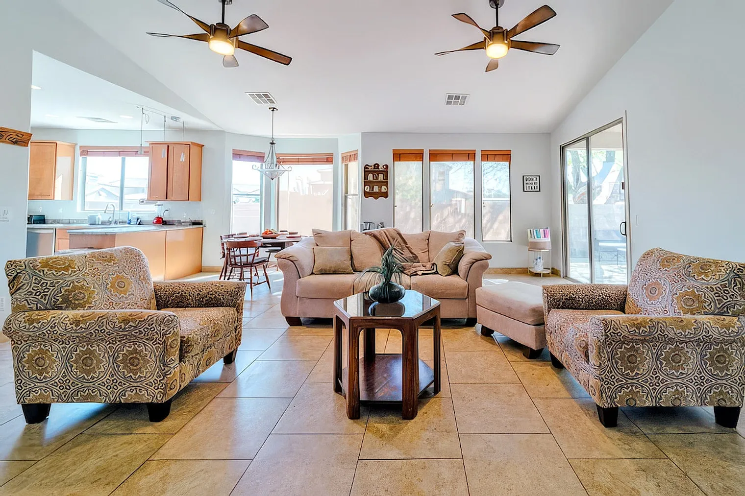 4 bed, 2.0 bath, $6,621 — Photo 1