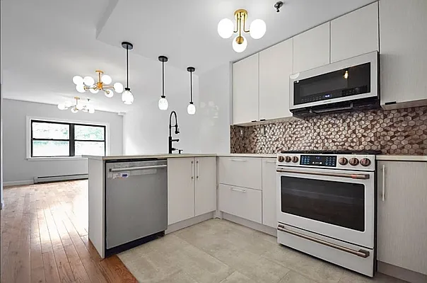 Rented by A P Realty Group NY LTD | media 2