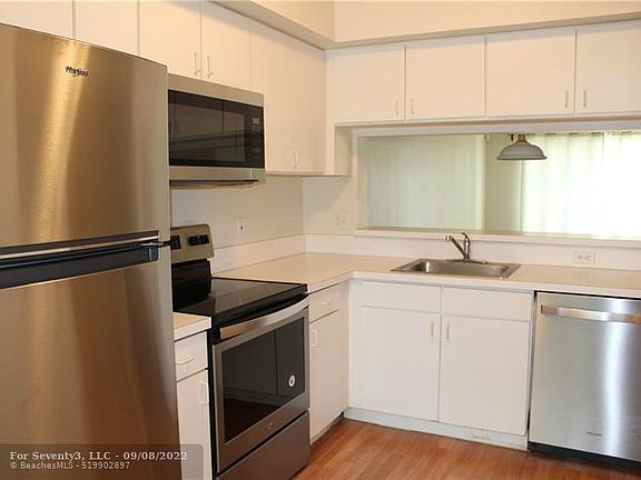 4th image of 167 SW 96th Ter #167
