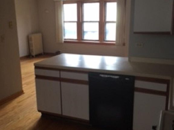 5th image of 1352 W Foster Ave APT 3E