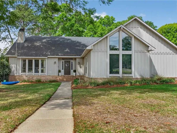 1250 Savannah Dr, Mobile, AL 36609