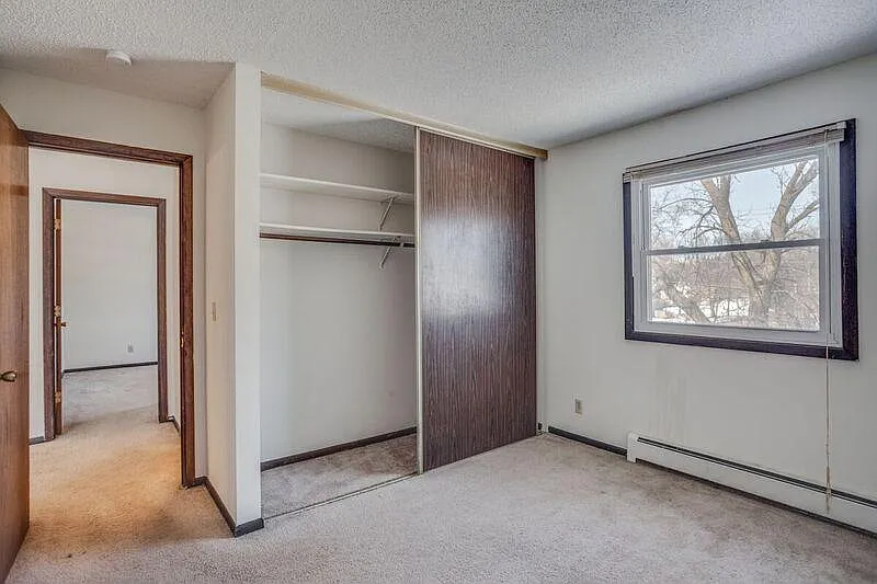 2 bed, 900 sqft, $1,445 — Photo 4