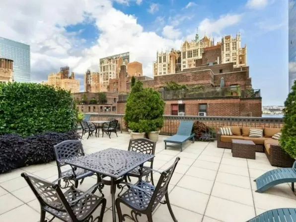 305 East 40th Street image 15 of 25