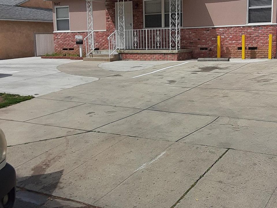 1st image of 7447 Densmore Ave