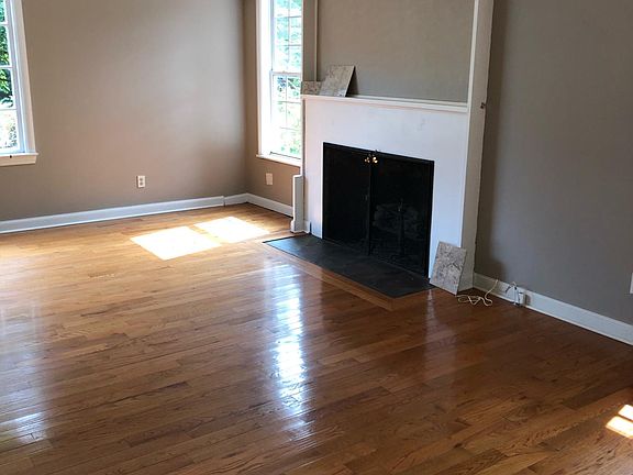 2nd image of 23 Loudon Pkwy