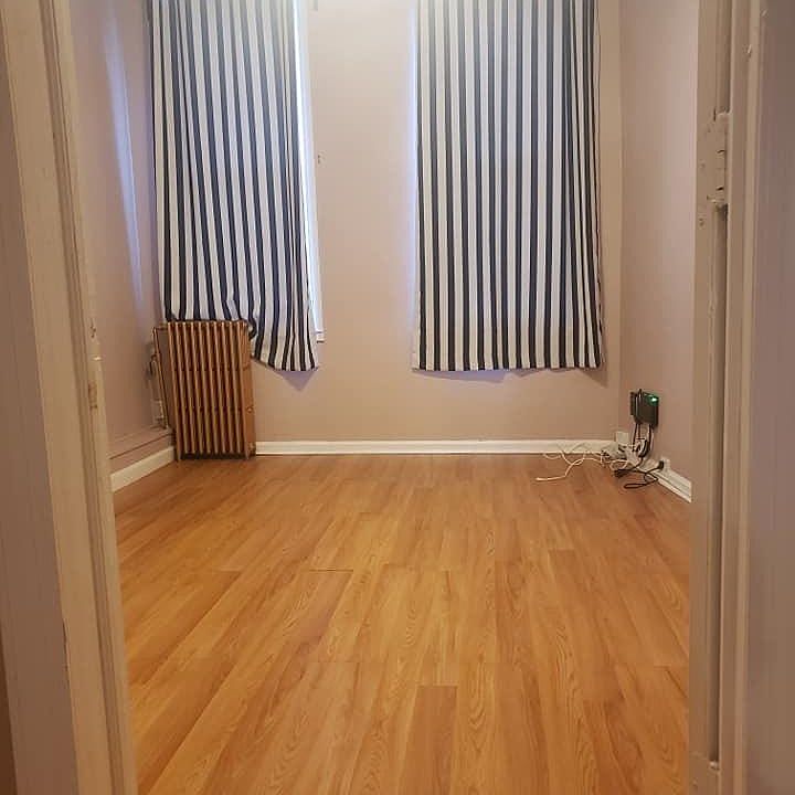 2nd image of 158 Woodward Ave APT 2L