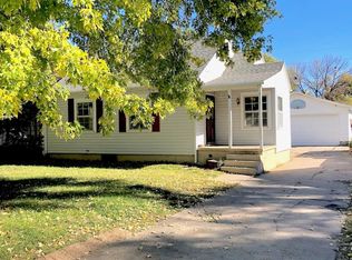 117 W 16th St, Grand Island, NE 68801