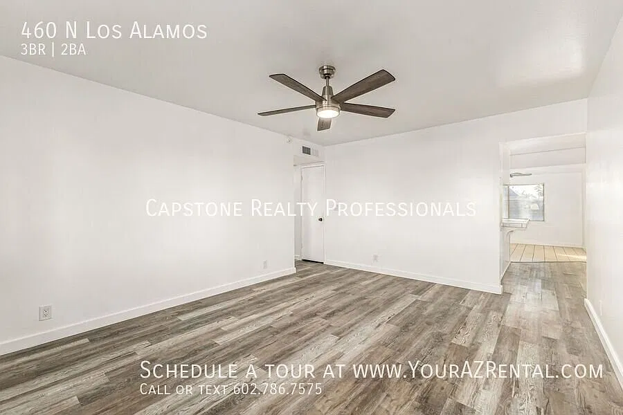 Bright & Inviting 3 Bedroom 2 Bathroom Home with a Private Pool in Mesa! — Photo 4