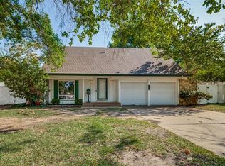 1119 N Edwards Ct, Irving, TX 75062