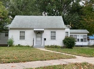 2215 Agency Rd, Saint Joseph, MO 64503