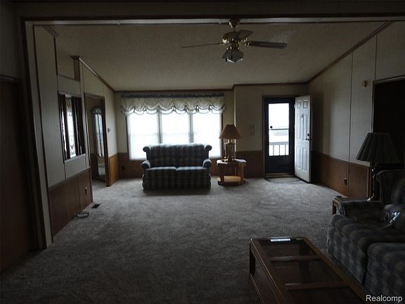 5th image of 268 Highlands