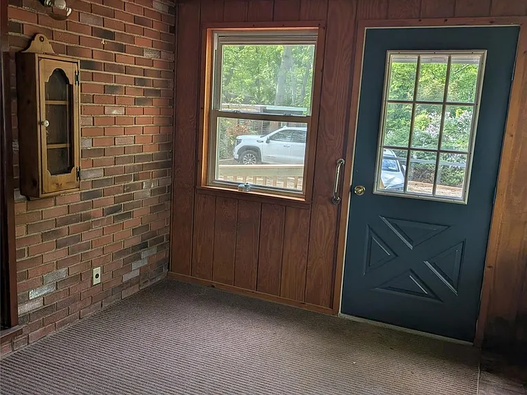 45 Sunken Meadow Rd — Photo 3