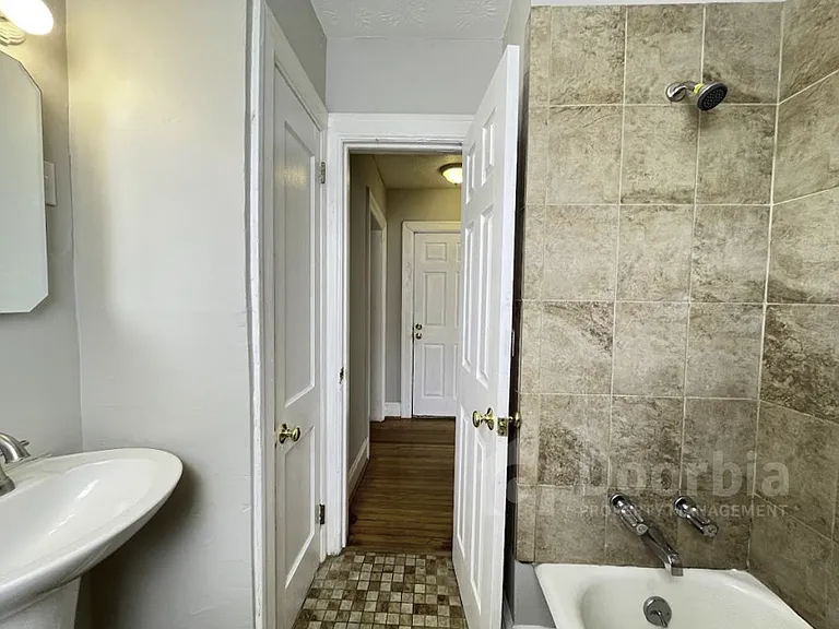 2929 Post St #3 — Photo 8