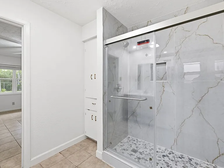 301 N Manor Dr #A — Photo 10