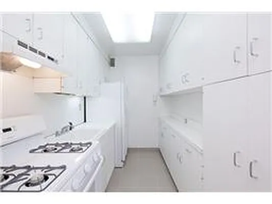 Rented by Douglas Elliman | media 19