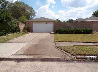 9327 Beringwood Dr, Houston, TX 77083